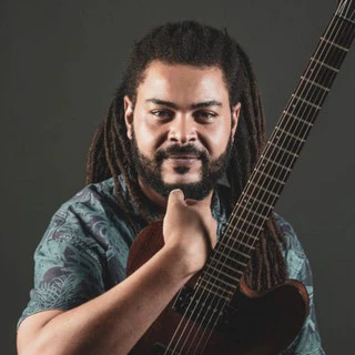 Everton Coroné