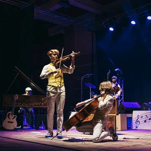 Violincheli Brothers