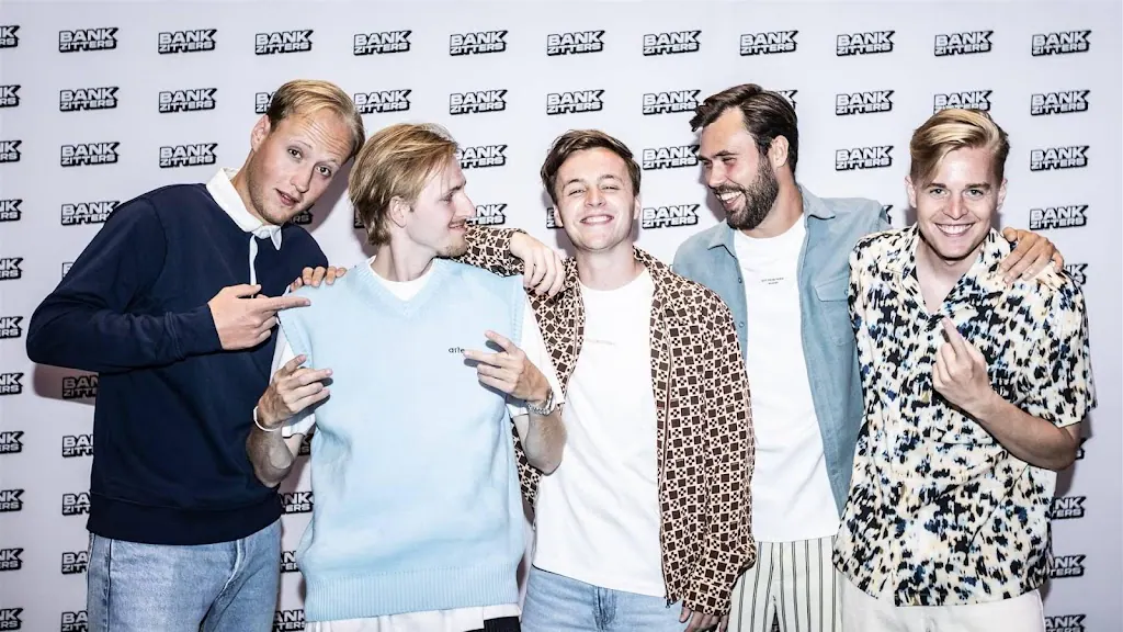 18/1 (20:00) | Bankzitters