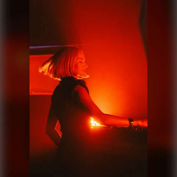 Yulia Niko & Friends: Droppie In-store Session