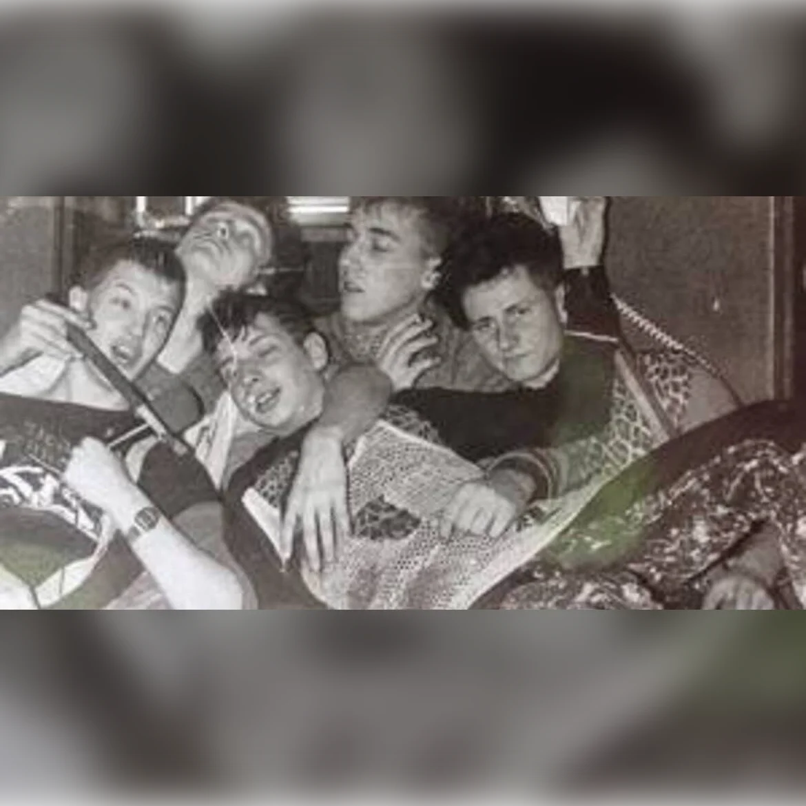 RE-AKTION (punk, potsdam) + KÜCHENSPIONE (punk, weimar)