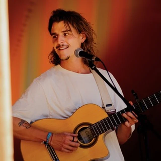 Luc Sahā - Luc Sahā