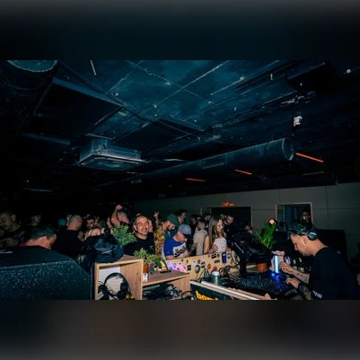 House of Cake Pop Up Event