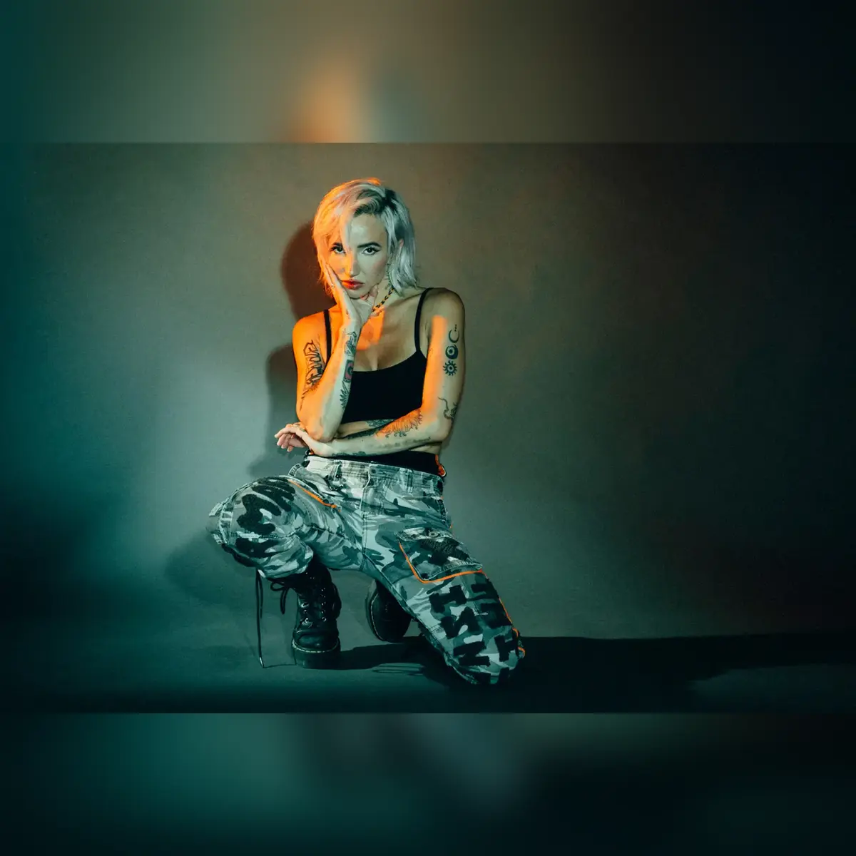 Lights: COME GET YOUR GIRL TOUR