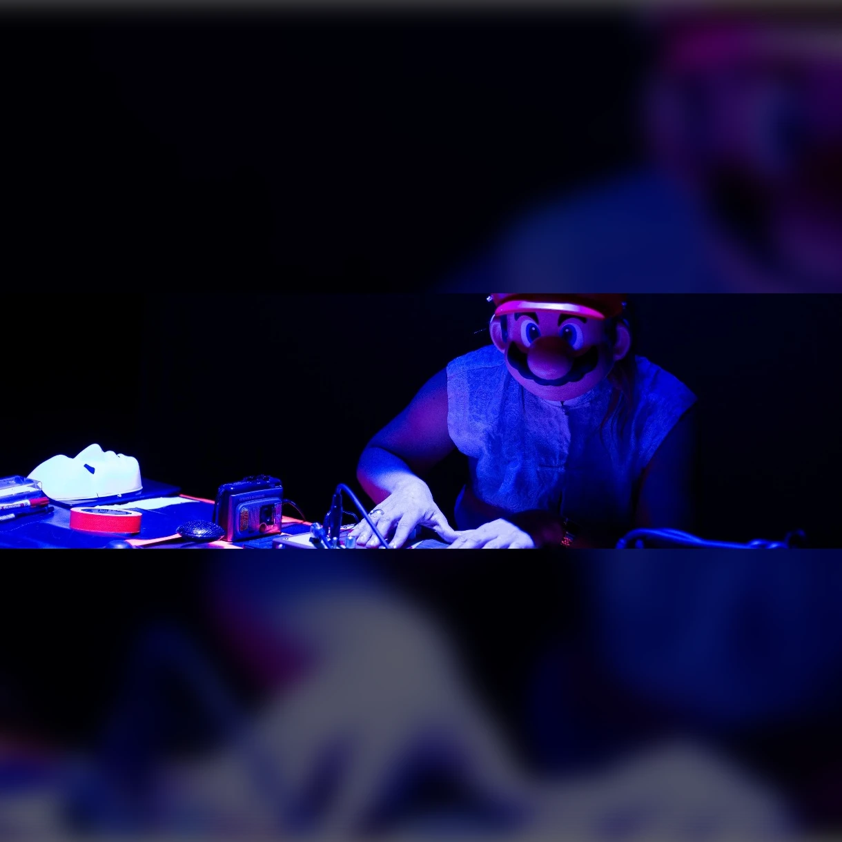 “ANALOG <-> DIGITAL” by K&A