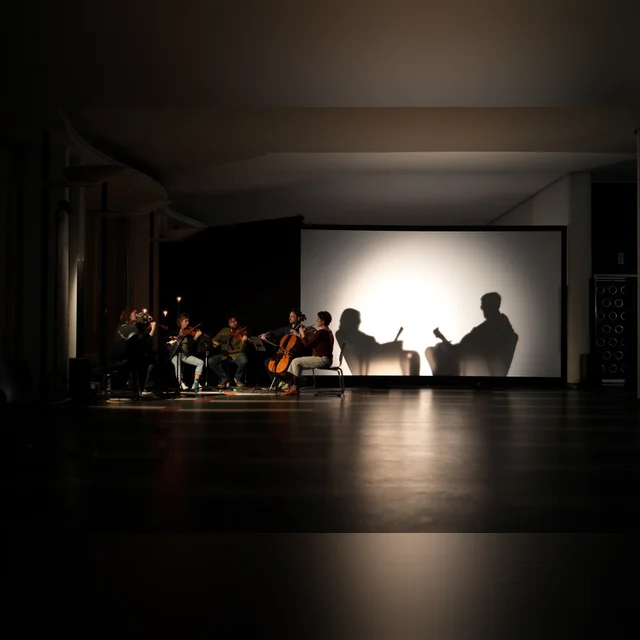 Schattenkonzert - Orchester Im Treppenhaus
