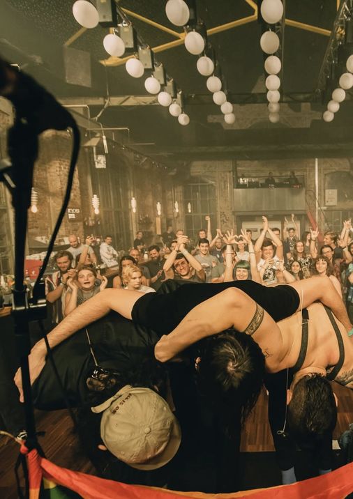 The Kryptonite Sparks • Lansare single “Noapte pe Venus”