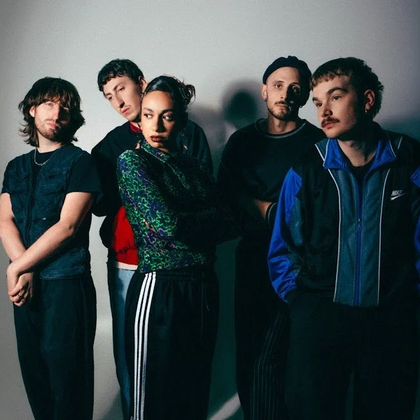 PALES (Noise-Pop/Post-Punk, Strasbourg) + Van Urst (NoiseRock/IndiePunk, Bln)