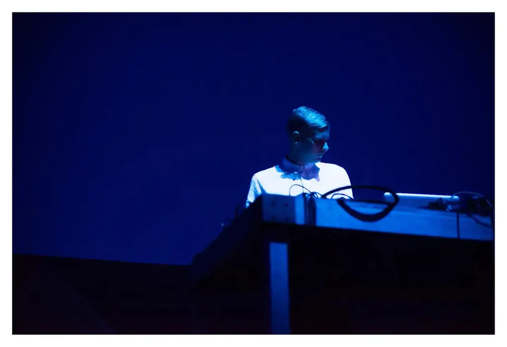 Astron pres. Anthony Linell (Northern Electronics / SE)