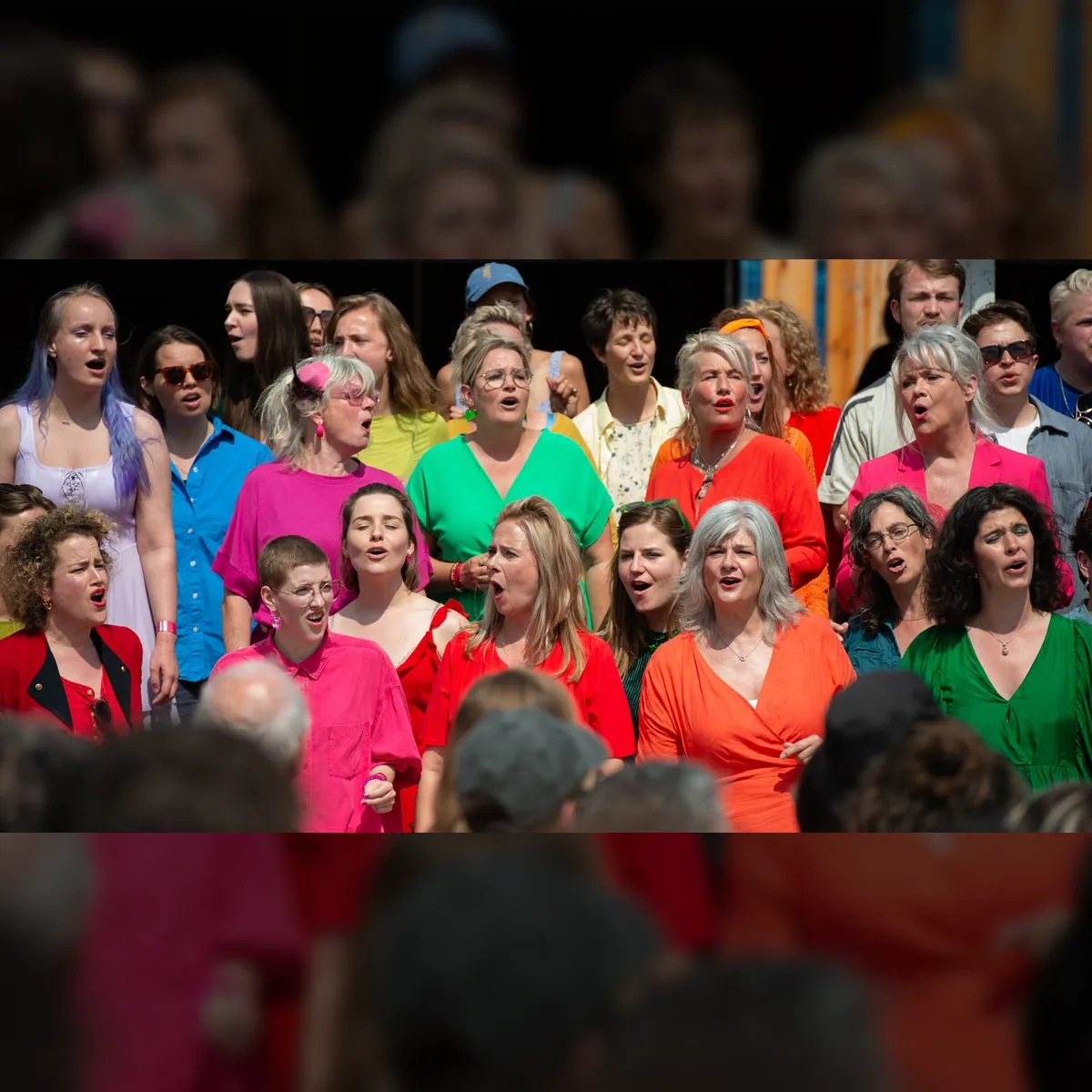 27/10 | The Space Choir