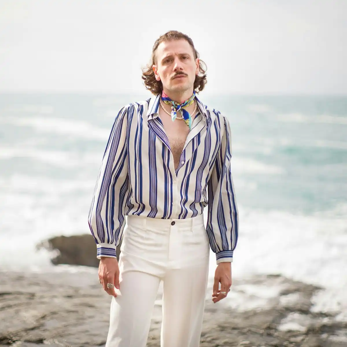 Valentino Vivace: 'Oscillare' Live Set + Signing