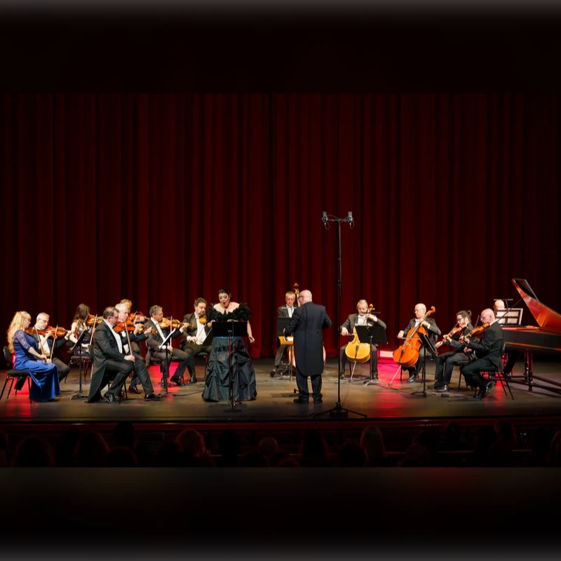 Cosmos: I Solisti Veneti & Μαρίτα Παπαρίζου