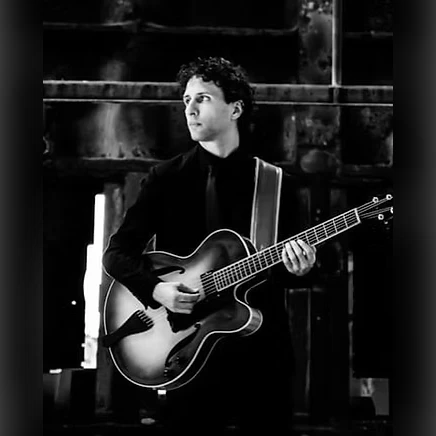 Jazz Mondays w/ K. Stouraitis trio featuring D. Tsakas