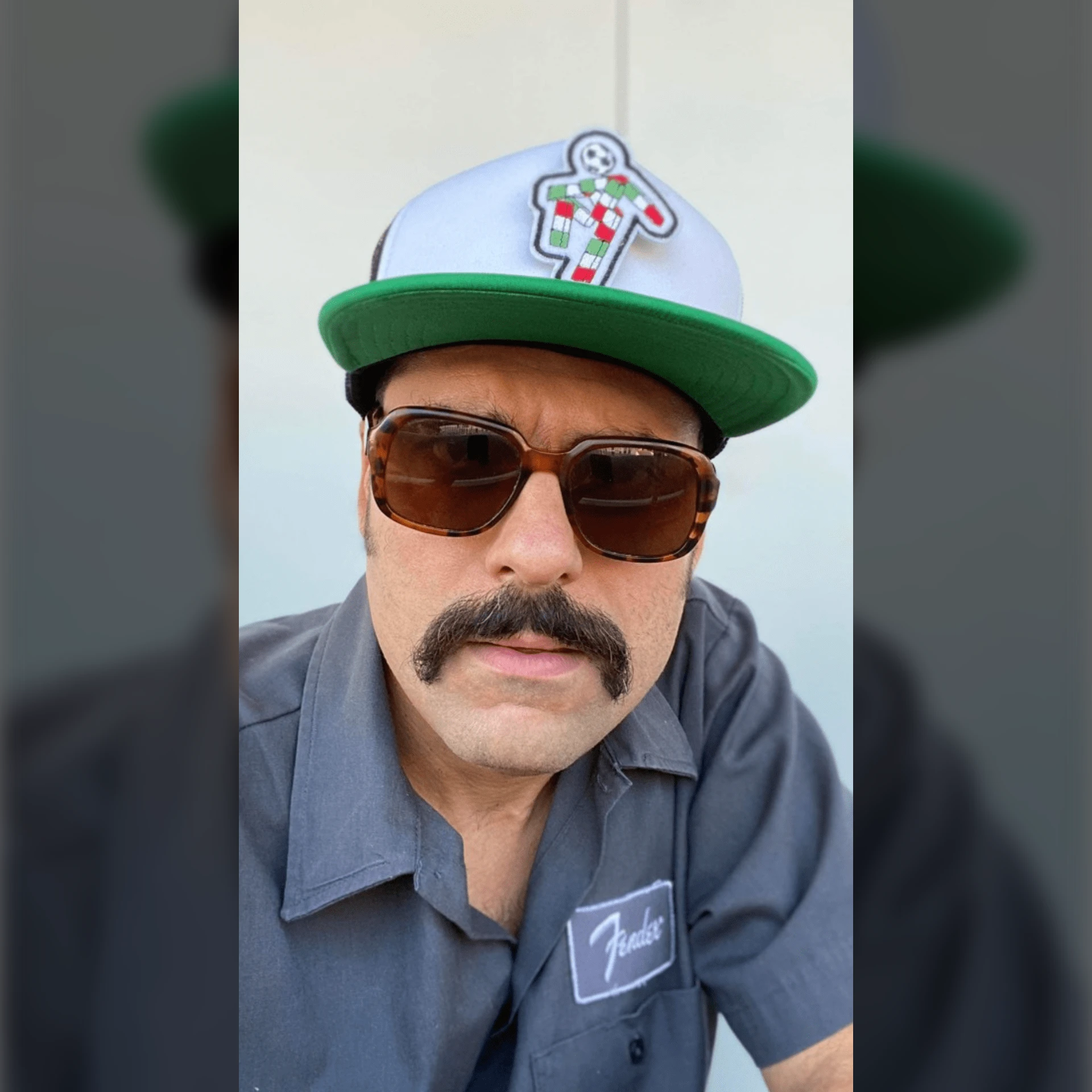 Poolside | SUPER MARIO