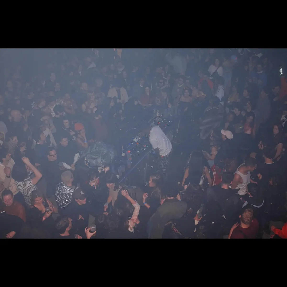 Einhundert: 10 JAHRE