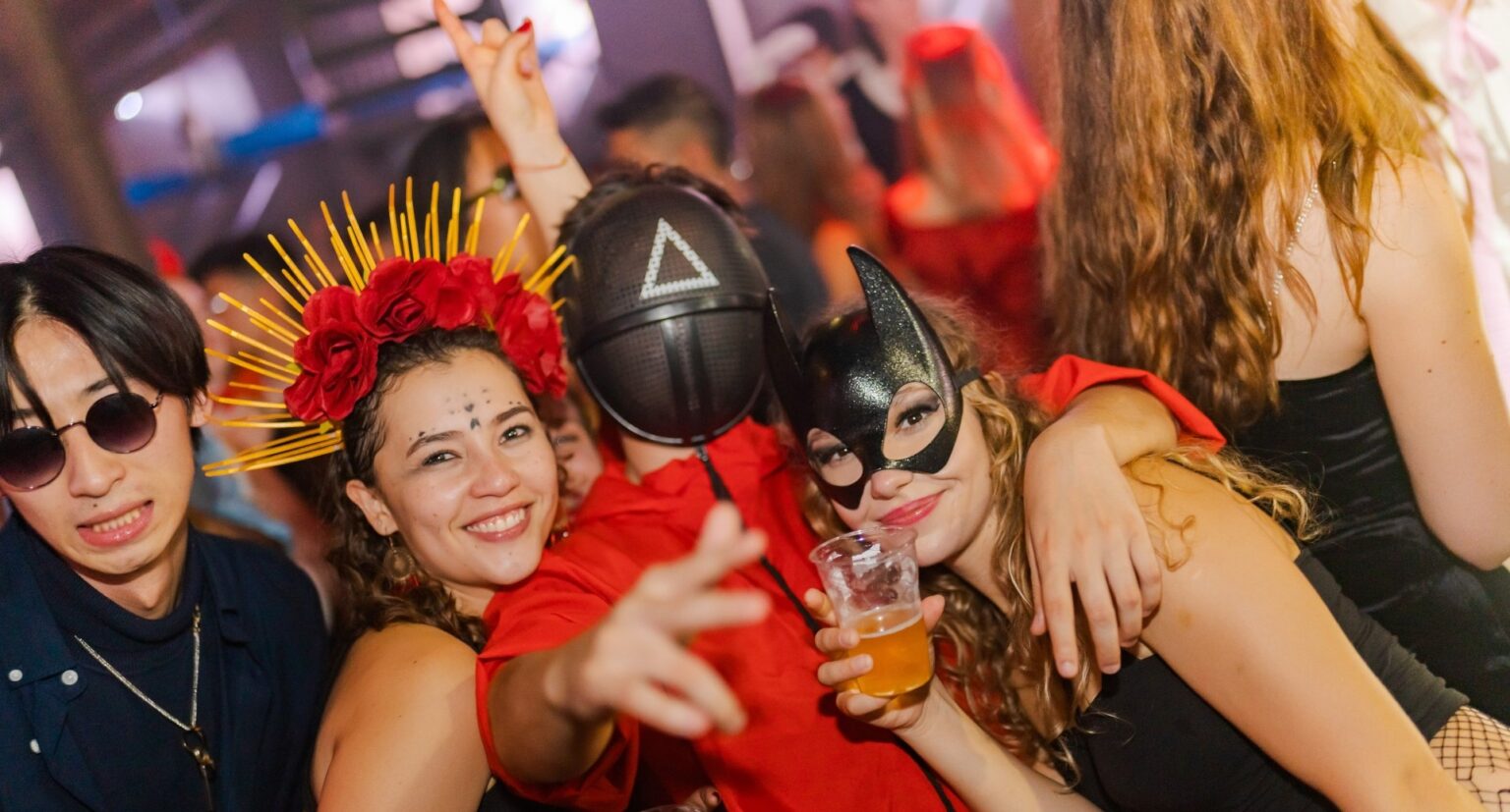 INTERNATIONAL EXCHANGE – HALLOWEEN PARTY AMSTERDAM
