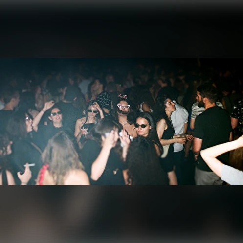 We Love 00s - Noodlanding