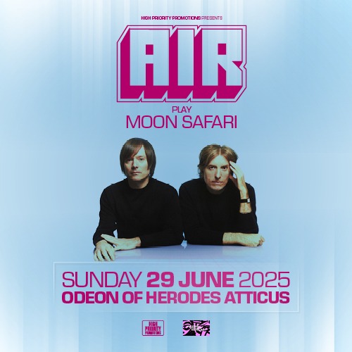 AIR play MOON SAFARI