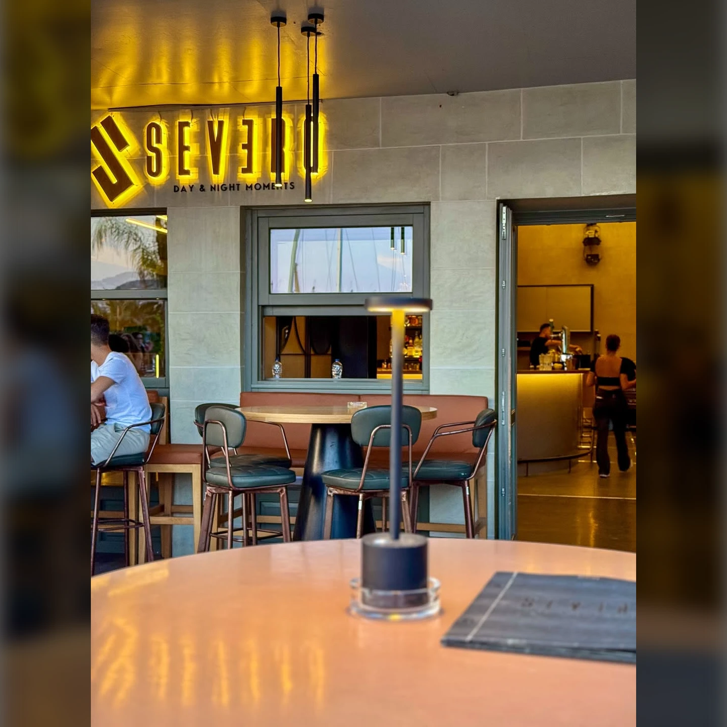 Severo Day & Night Moments