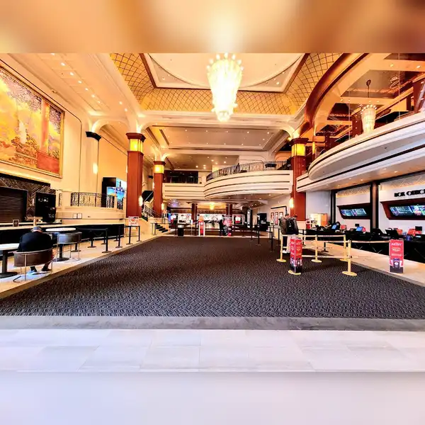 AMC The Grove 14