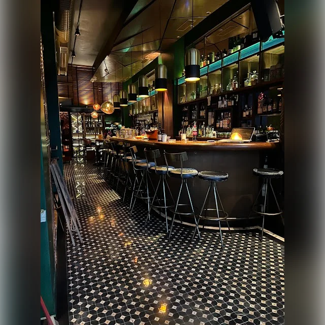 Mingus Cava Bar in Athens