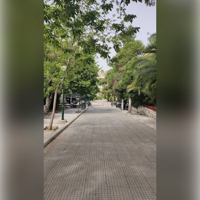 Dexameni Square in Athens