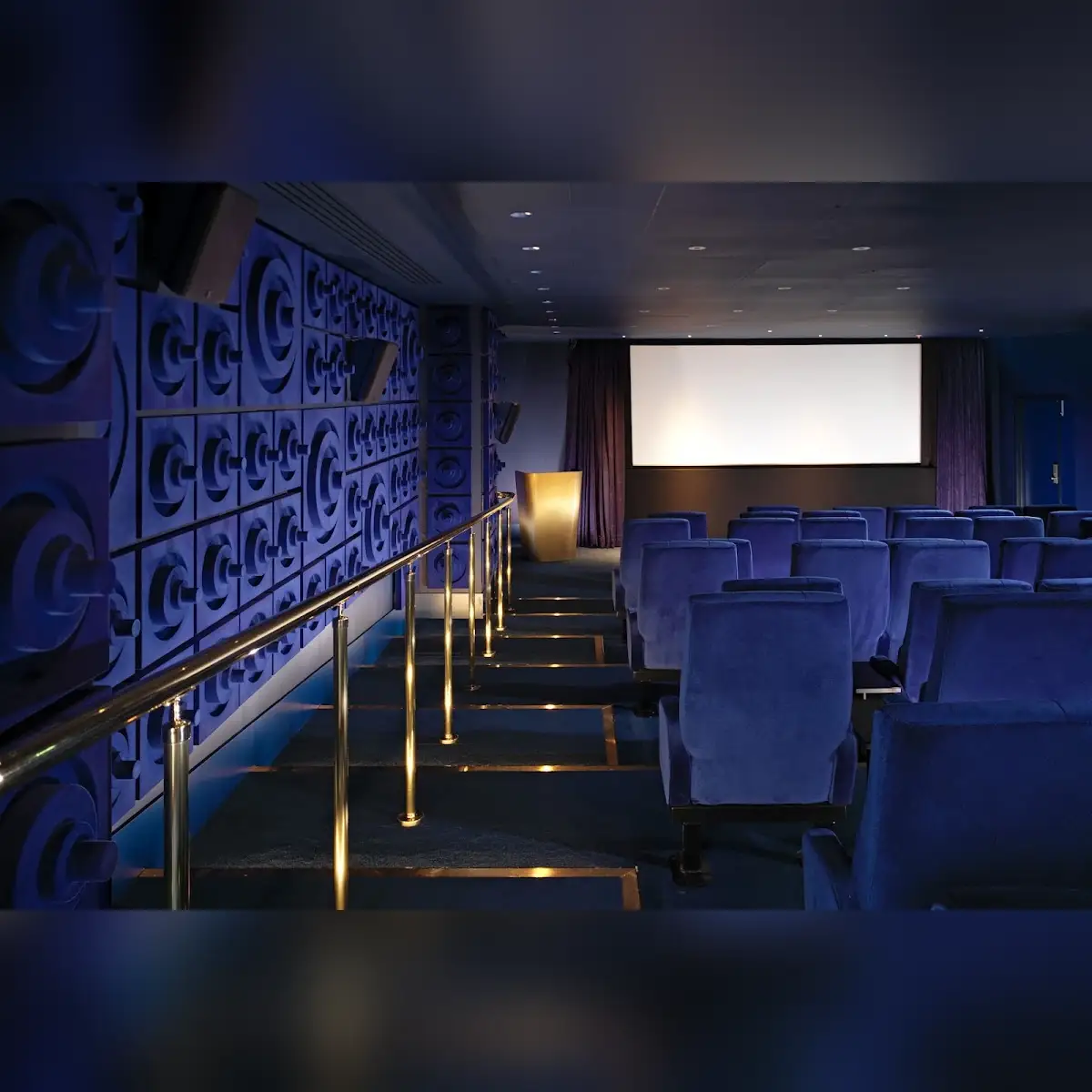 Curzon Sea Containers