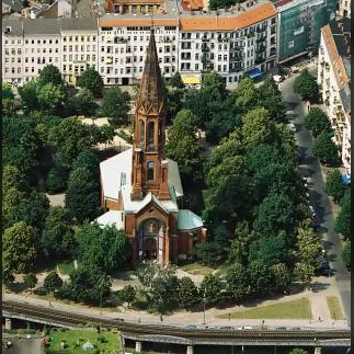 Emmaus-Kirche - Ev. Kirchengemeinde Kreuzberg