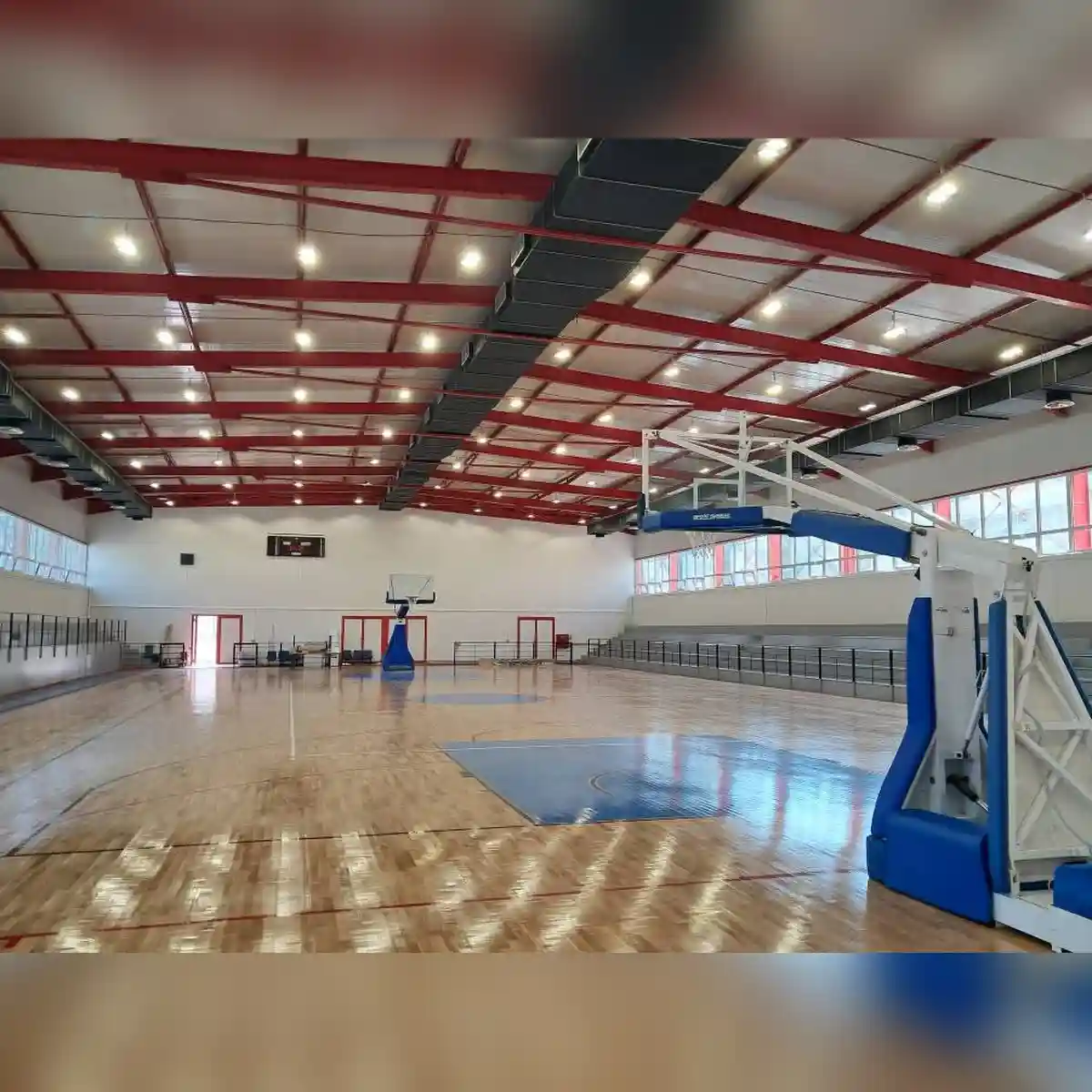 Samos Municipal Indoor Sports Hall in Samos