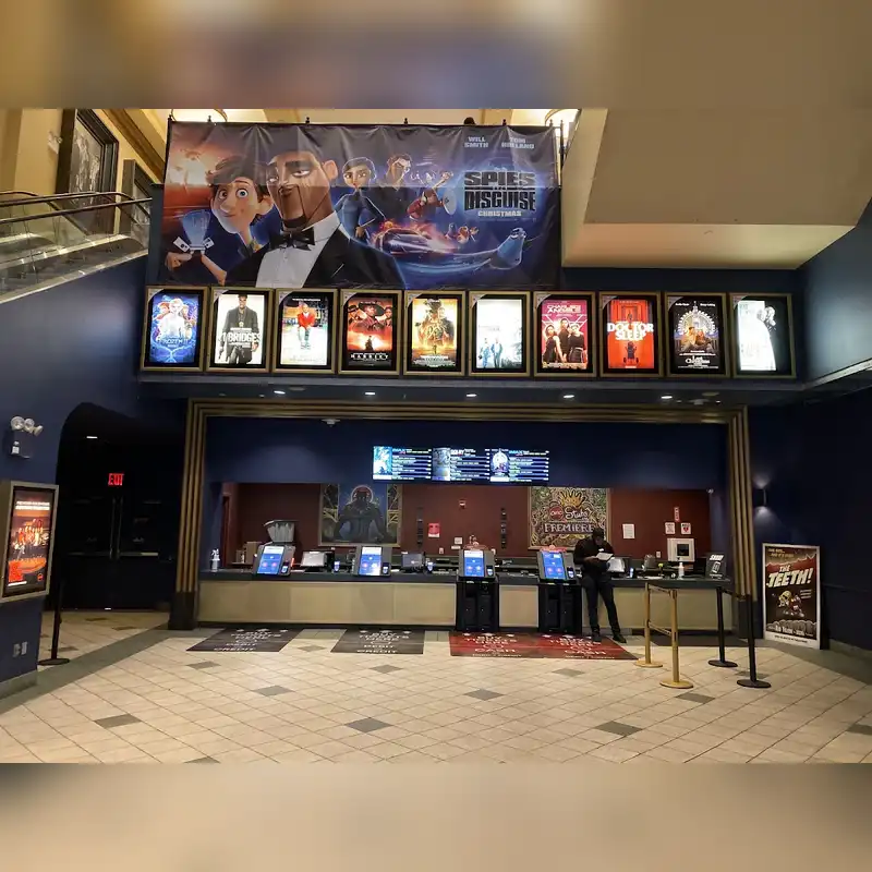 AMC 34th Street 14