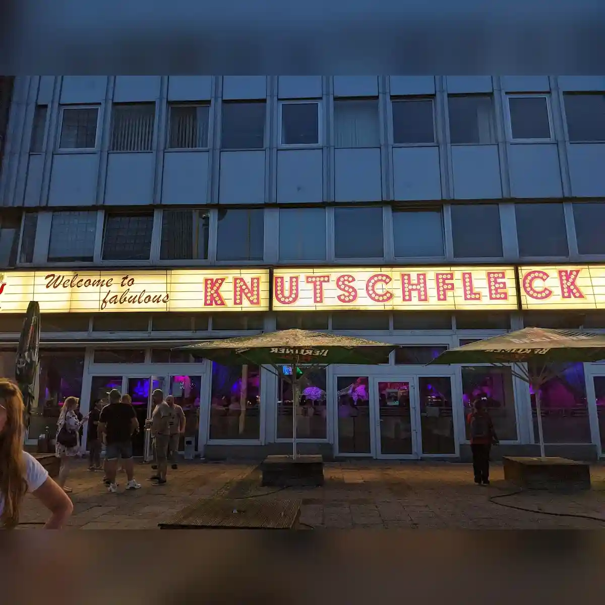 Knutschfleck Berlin Variete Show Restaurant und Party Bar in Berlin