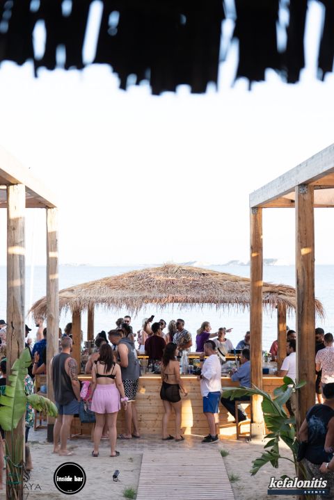 Alaya Beach Bar & Restaurant