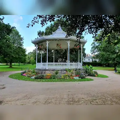 Photo 2