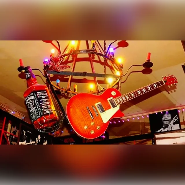 Rezin - Rock & Metal Cafe Bar in Athens